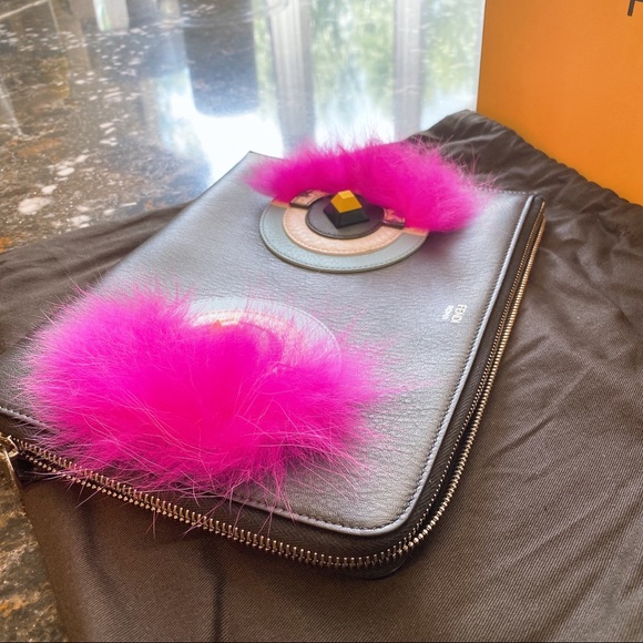 Fendi Clutch/ Wristlet - Picture 2 of 4